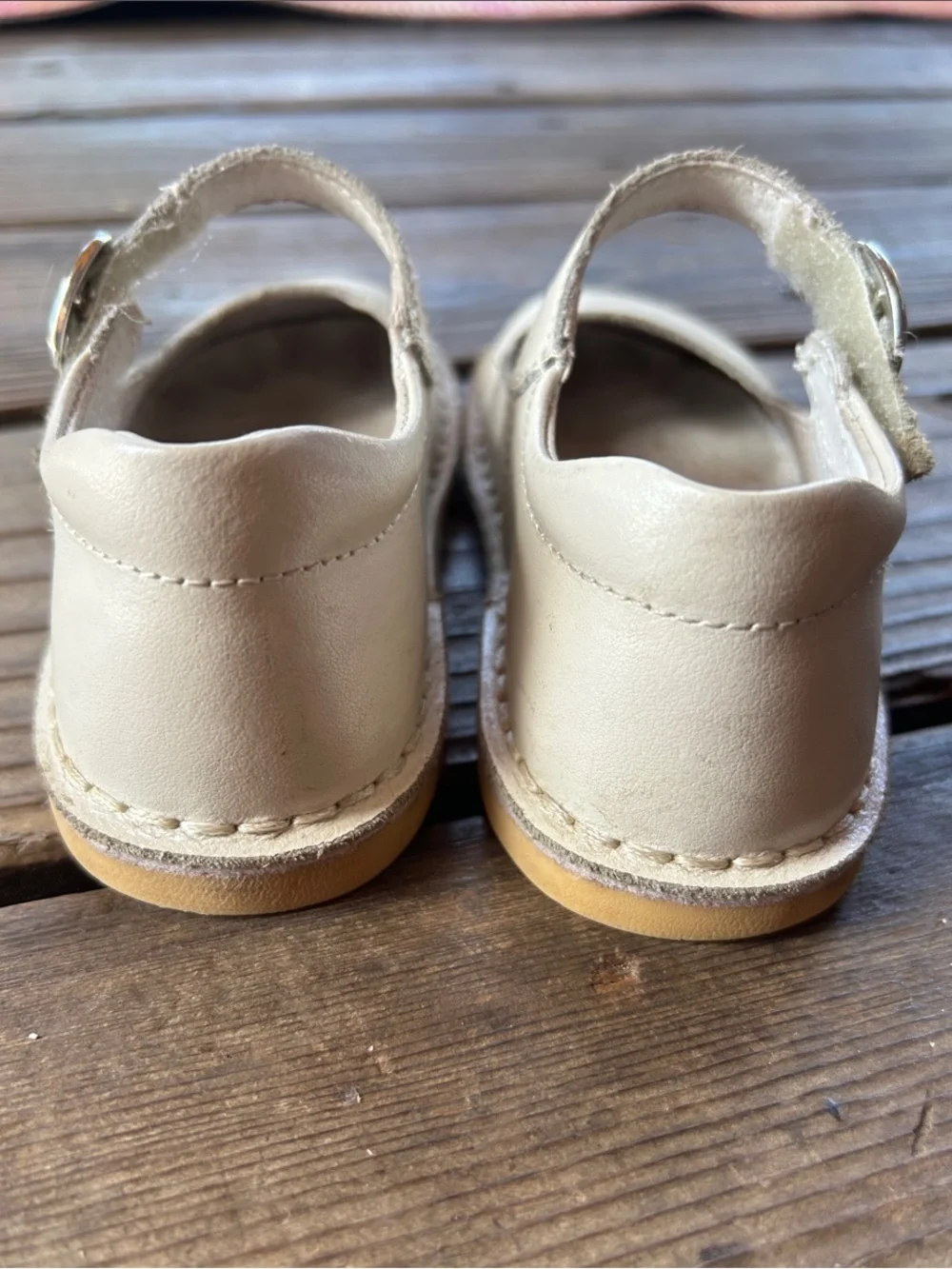 L'Amour Grace Mary Janes -- Sz 8